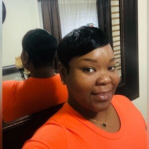 Meet your Posher, Lakia